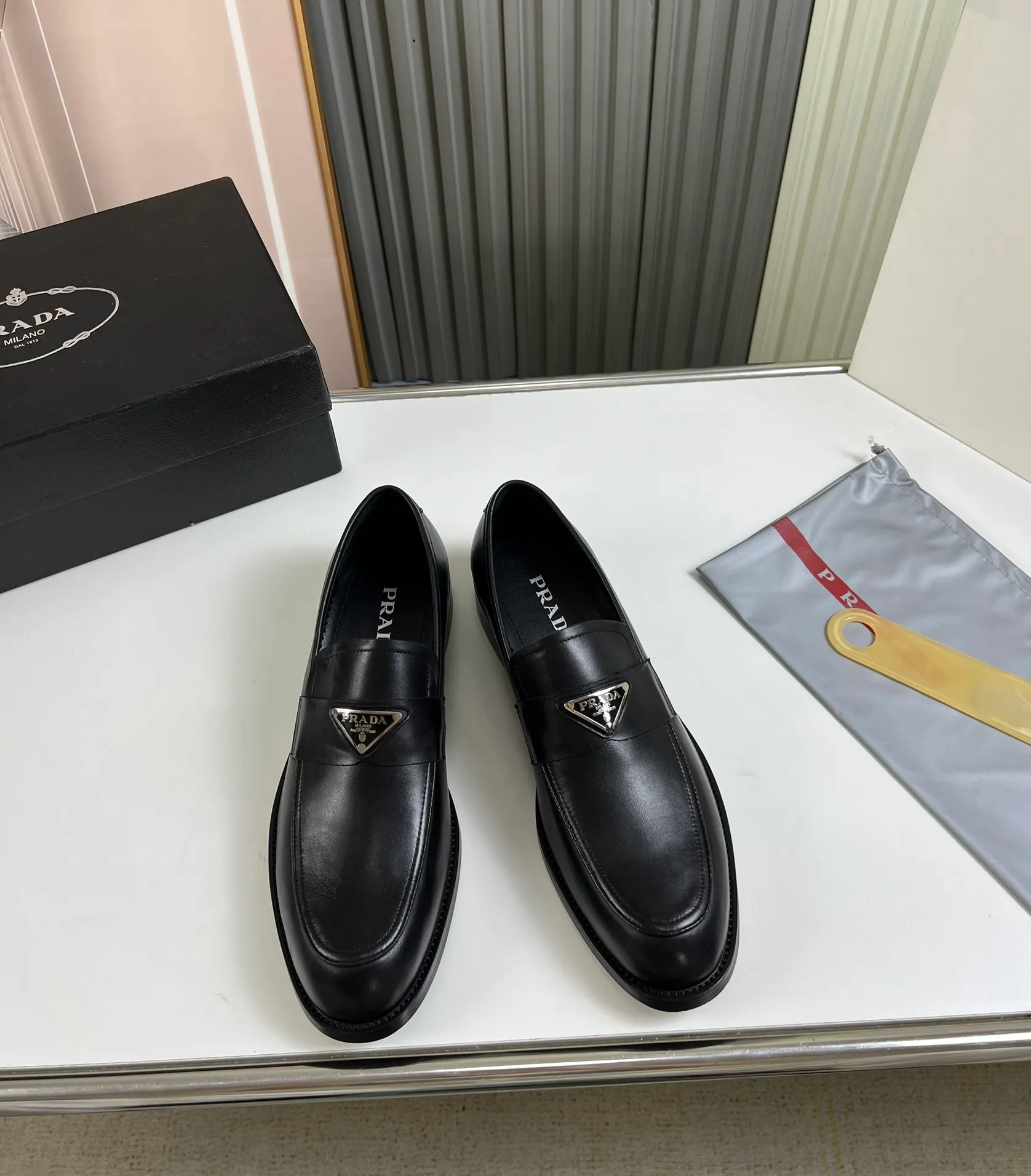 Men's shoes 💰520💰 Prada.PRADA men's business casual leather shoes, 1:1 shipment ⬆️Luxurious and noble 👞All imported original brand leather materials, just to create a more comfortable wearing experience, upper: original cowhide ➕Imported full cow lining, original outsole ✔️36-45 (45 non-returnable)